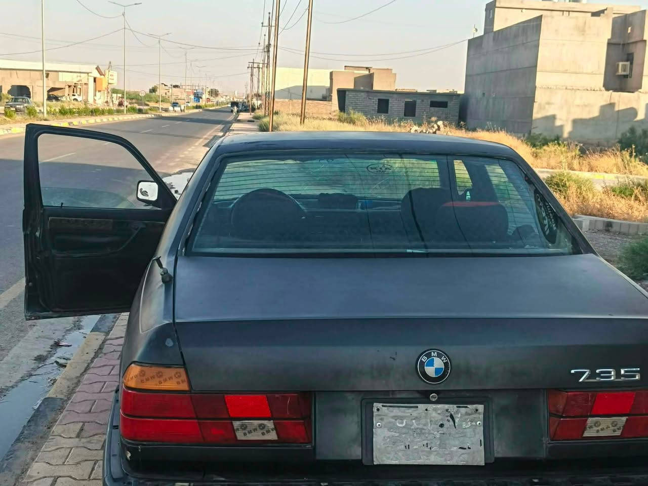 بي ام735 موديل 1992 فتحة سقف مقاعد جوم كهرب لا مكلوبه ولا بيه شاصي و كاله عامه مطلقه بأسمي يعني كبل احولك  رقم صلاح الدين محرك و كير درجة اولى سياره زينه بس يراد ترتيب الها سعرها 22 وبيها مجال شي بسيط حك الجيه 

وتساب ***********
متواجد خاص
