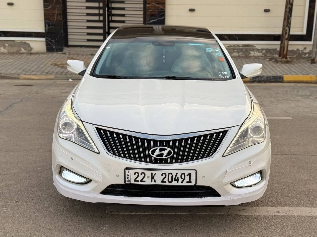 السلام عليكم هونداي ازيرا موديل 2013خليجي كفاله عامه لا صبغ ولا بارد كفاله كامه المواصفات فول كدامك المواصفات
محرك 6 سلندر شرط الفحص السيارة جديدة جدا تريد تحويل او وكاله 
تخم تاير حداديه تبريد تدفئة كلشي جاهز بيهة 
ميحتاج اذكر مواصفات كدامك المواصفات سعرهة 137 مكاني واسط قضاء الحي 
***********
***********
