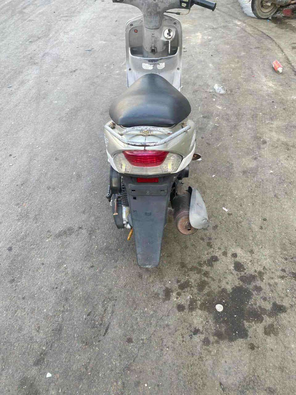 دراجه ماكس منغولي دراجه مكفوله كفاله عامه برغي ممفتوح بيه ودراجه كدام عينك بس شويه مكسور من كفر الامامي راسلني ودزه الك سعره 725 وبيه مجال مكاني مدينه صدر رقم للتواصل ***********
