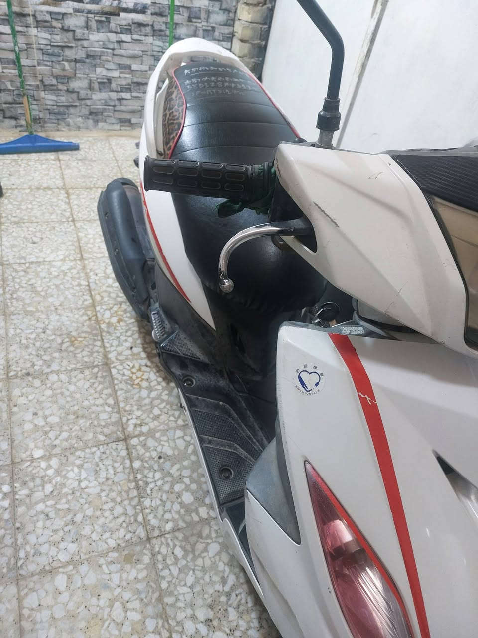 سلام عليكم عندي هاي دراجه جيتي ار رمبه نوزل حتى هندر مخليلهه كفراتهه مختمه تيرات جدد مكينه نظيفه رايدهه ٧٠٠الف مكاني بغداد المشتل رقم تلفوني ***********
