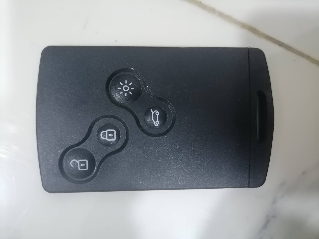 للبيع ادوات رينو فلونس حاويه كصه الاستفسار *********** حجز واتساب ويوجد خدمه توصيل

