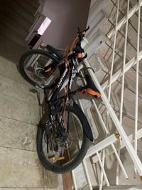 بايسكل جبلي • جديد • مقاس ١٨