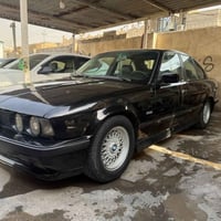 Bmw 535  موديل ٩٢ كير عادي مكينة بحالة ممتازة تبريد شغال فتحة سلايد طخ...