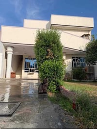 بيت للبيع.    بناء بلوك   زراعي 25  خدمات كامله: مجاري ومي وكهرباء ومد...