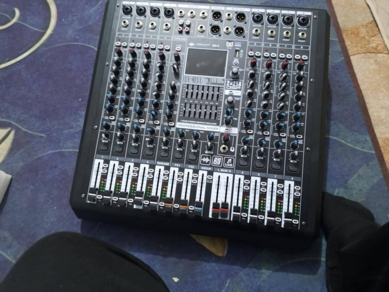 سلام عليكم اخوان خدام الحسين
عدنا جهاز جديد مامستعمل  نوع الجهاز MQ_8 
مع سماعات زوجين لبه جاسكو نضيفه 
مع غلاف دبدوب  
سعر خاص


**إذا كنت صاحب هذا الإعلان وتريد حذفه لأي سبب، رجاءا أرسل رسالة إلى الدعم الفني**