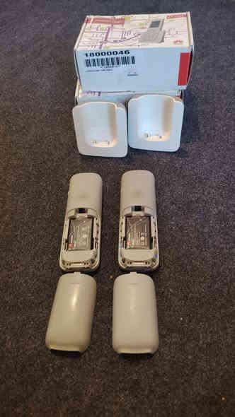 تلفون كلاسيك هواوي كامل ملحقاته الجهاز بطاريته مال نوكيا صرصر ويجي وياه قاعده تريده للمكتب يصير تريده محمول طلعه من القاعده شاحنته كلكسي يشغل جميع الخطوط صوته جدا عالي هذني قطعتين اخوات سعرهن 80 الف *********** راسلني واتساب او تتصل عليه يوجد توصيل جميع المحافظات
