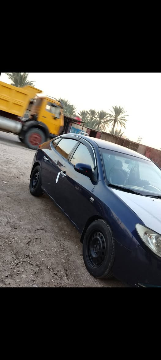 للبيع فقط.. افانتي ٢٠١٠ خليجي   رقم بغداد بسمي  حداديه امامي خلفي بجيس   وكمبريسر جديد ومحرك خير من الله  مكفوله من الضربه بيها بس باب الخلفي مبدل والباقي كفاله من الضربه   بيه صبغات أثر جراد  السياره خير من الله وبل عافيه لياخذها
 السعر ١٠٠ وبيها مجال حك الجيه
***********  مكانها بابل النيل
