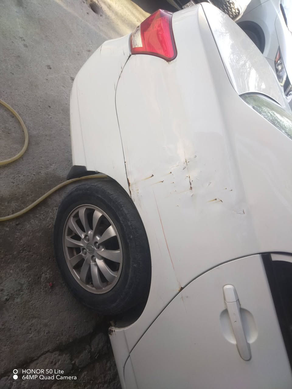 للبيع BYD موديل G3- 2016 - فول مواصفات ++ بي واي دي هوه
المواصفات:

. بصمه 

• فتحة سقف

• تحكم ستيرن

• كامرة خلفية

• شاشة

• تبريد شغال

السعر 53 وبيها مجال

بسمي السياره وجاهزه  الاتصال +واتساب ***********
