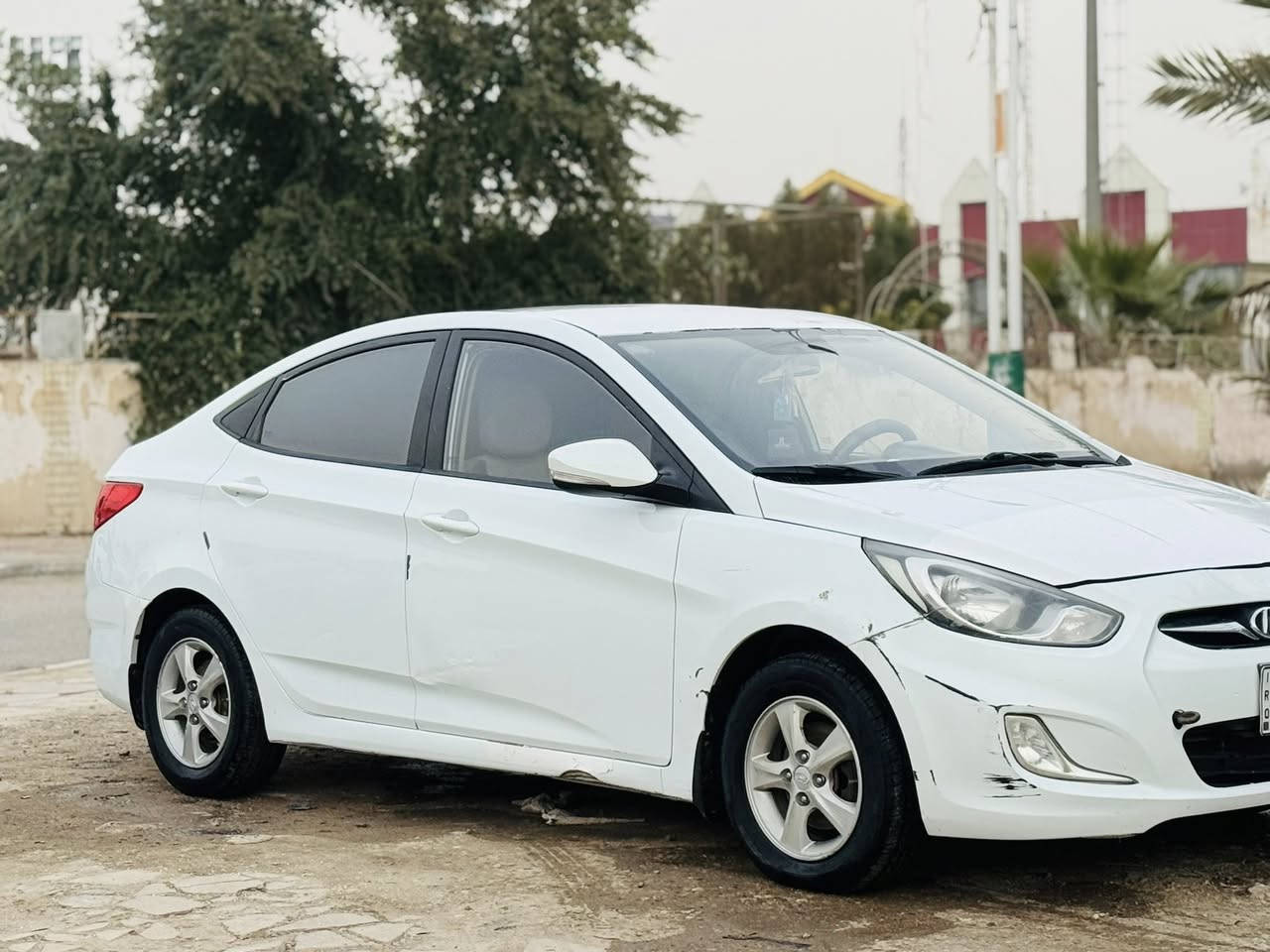 السلام عليكم هونداي اكسنت 2014 مكفوله كفاله عامه من كل شي كير مكينه 
حداديه تبريد محرك 1400 دكشن عالي تخم تاير كله شرط السياره جديده جديده بمعنى الكلمه رقم مثنئ الدولي باسمي سنويه ل30 المكان السماوه المركز 
للاستفسار:***********
السعر 88 وبيهه مجال
