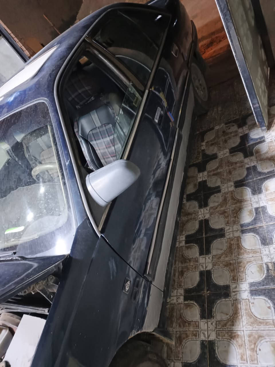 يالله اوبل اوميكا للبيع او مراوس شعندك دز حسب لقناعة 
مكانها رمادي اوتماتيك مكينة 2000 رقم الانبار 
للستفسار ***********
