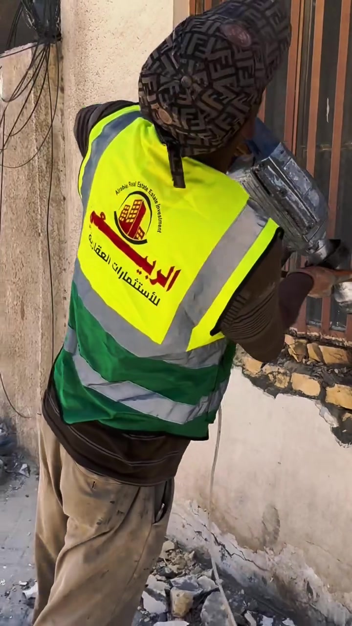 الربيعي للاستثمارات العقارية  🏦
✨ “اختيار بيت العمر يبدأ من الموقع… وإحنا وفرنالك الأفضل.”

🏠 بيت فاخرة متوفرة في مواقع مميزة داخل  -بغداد-
✨ “مشاريعنا مو مجرد  بيت… هي عنوان للفخامة والاختيار الذكي لعائلة تعرف قيمتها.”

📞 للحجز والاستفسار: [***********
