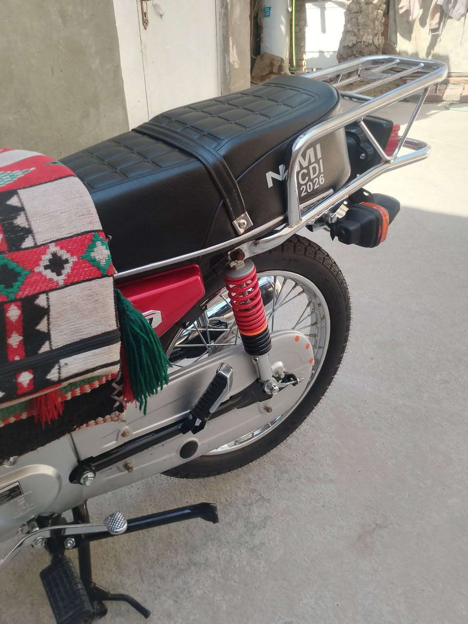 سلام عليكم دراجه اربعه كير متيازموديل 2027 صارله شهر من طالعه من الواكيل مكان كربلاء طواريج الي يريده اني برسم الخدمه وهاذه رقمي (*********** )   
(***********)
