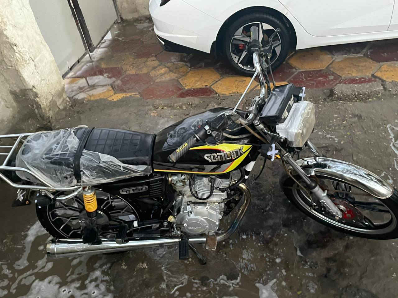 السلام عليكم إيراني ٥ كير ٢٠٢٤ دراجه كامله فقط السلف واكل السعر ٦٥٠ وبيها مجال مكاني بغداد الحسينيه ***********
