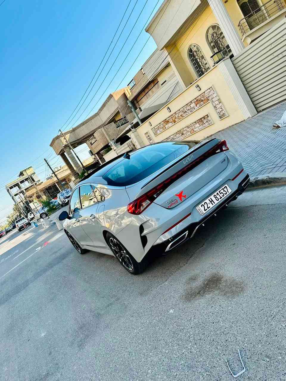 K5 1600 ٢٠٢٢ للبيع  
رقم اربيل باسمي تحويل مباشر 

السياره  مواصفات جيت لاين فول 
لون اسمنتي 
بانوراما
لدً امامي خلفي 
رادارات 
نقطه عمياء
تحديد مسار
قياده اليه
داخلً احمر
مركبلها عازل جام مال حراره 

حادث السياره.  بنيد صبغ فقط بدون ايرباك اكرر بدون ايرباك 
جاملغ امامي بي بارد
مكان السياره بغداد

ماشيه ١٠٠ الف كيلو متر. ع ايدي السياره ترايها حلو  وبدون اي عطل

السعر خاص

***********
