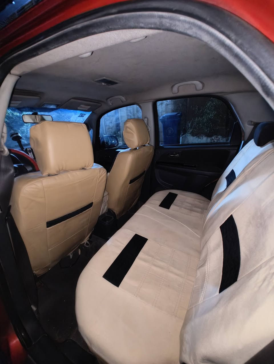 سازوكي sx4 2013
مكاني بالشعب 
عارضها ب65 
بيها دعمة بالصندوگ سابقا 
كير اوتو + عاظي رياضي 7 نمر 
***********
موجود واتساب
