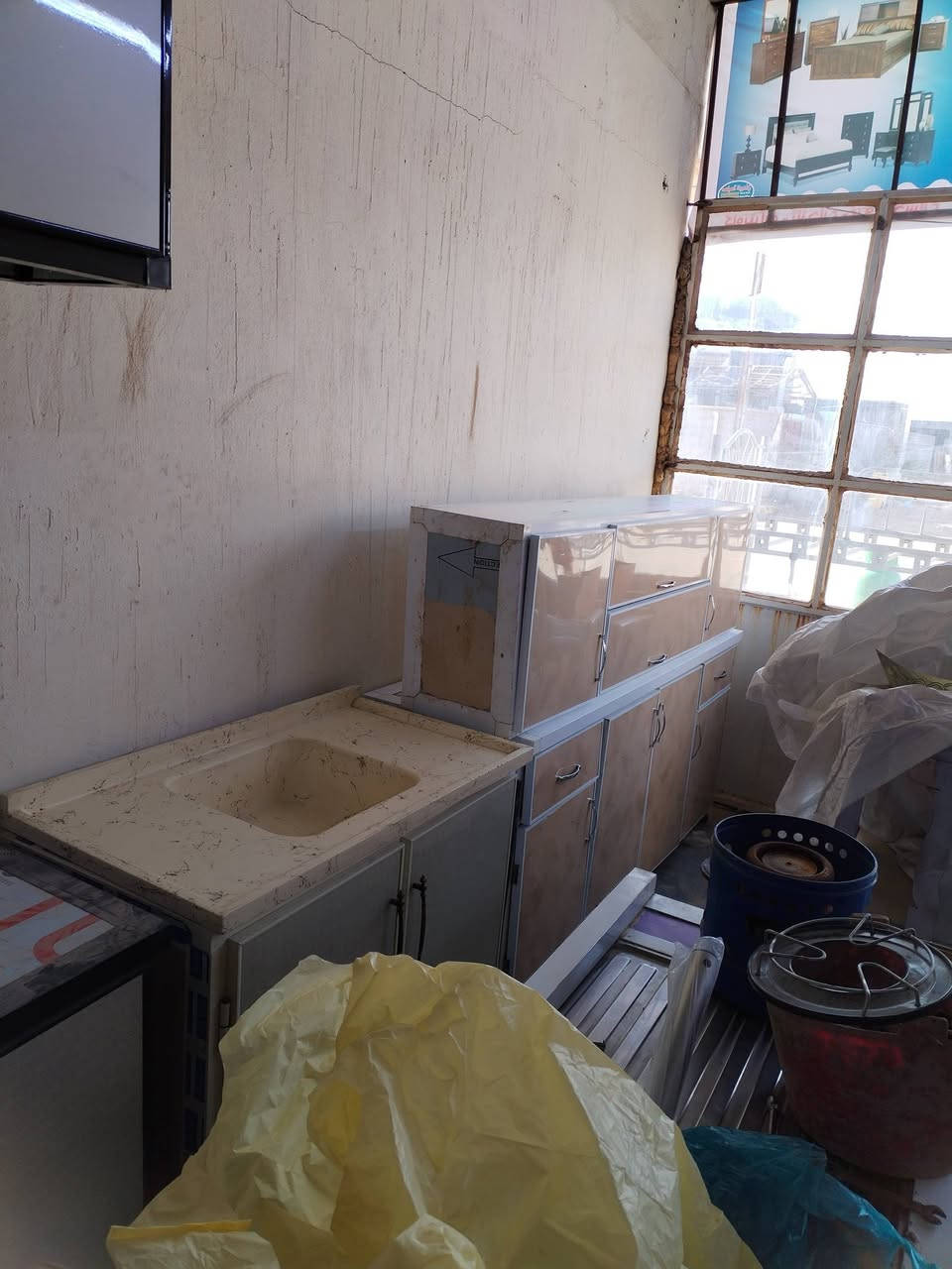 بسم الله للبيع المكان بروانه حي الشرطه قبل مول فراس على اليسار التواصل واتساب ***********
