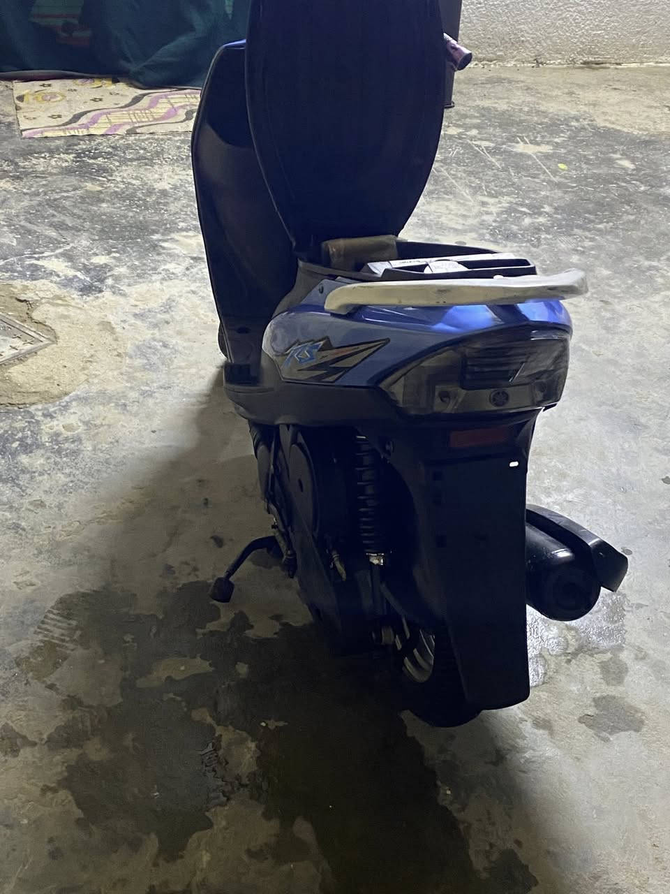 سلام عليكم دراجه ماكس عدله
مكينه خير من الله وشلعتها حلوة 
 
رقم الهاتف  ***********
