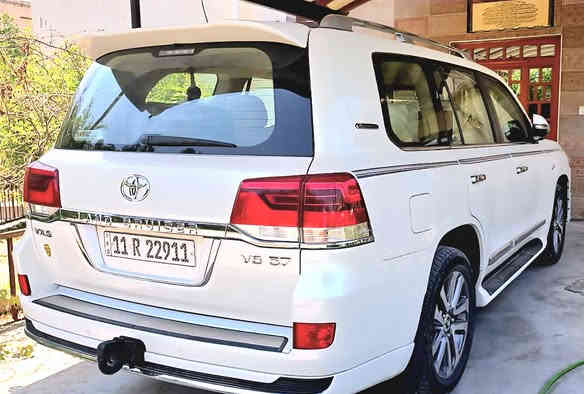 للبيع لاندكروزر ٢٠١٩ 
فئة vxs 5.700
عداد السرعة ١٣٣ ألف 
بيها بارد باب السايق وتلحيظات بسيطة
رقم بغداد مميز .. 
صورة والسونار موجودة مكاني بغداد 
السيارة مال جناي احتاجيت فلوس وراح ابيع السياره كلش زينة وحلوه 
السعر مطلوب ٥٧،٠٠٠ ألف للتواصل ***********
