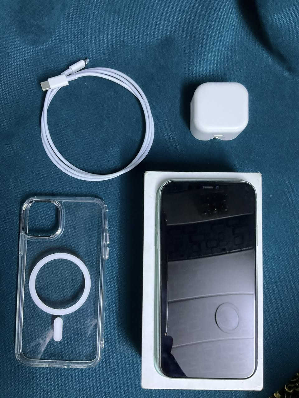 ايفون ١١ ذاكره ١٢٨ كامل الملحقات الاصليه السعر قفل ٢٥٠ للشراي خاص مابي اي عطل كلشي اصلي وبلادي فقط البطاريه ٧٤


**إذا كنت صاحب هذا الإعلان وتريد حذفه لأي سبب، رجاءا أرسل رسالة إلى الدعم الفني**