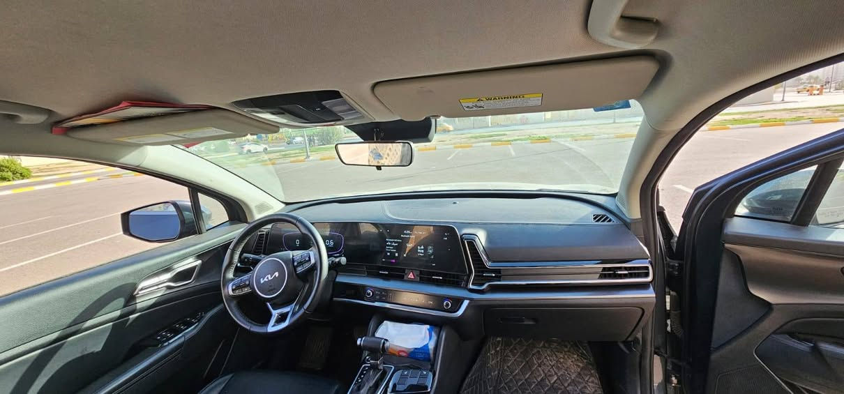 سلام عليكم....... 
سبورتج موديل 2024 
تايتل كلين سياره جديده بمعنه الكلمه 
بيهه بس شخبط بل باب 
سياره بأسمي تحويل ثاني يوم 
العنوان بغداد مجمع بسمايا 
السعر 210 وبيهه مجال 
تفاصيل اكثر اتصل وتدلل ***********
