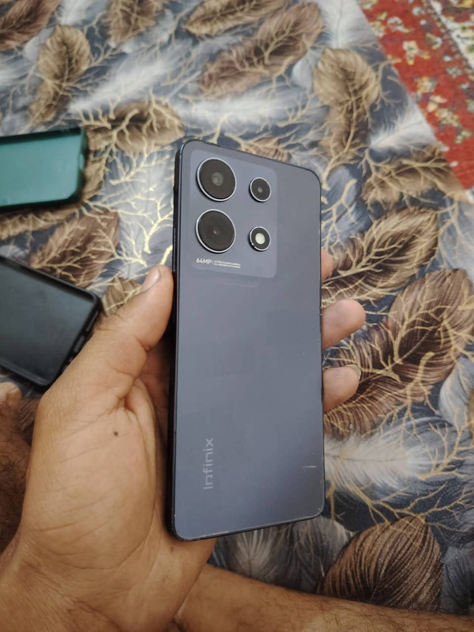 Infinix Note 30 5G
انفنكس نوت 30 5G

256G

رام 8+8

معالج Dimensity 6080

بطارية 🔋 5000mAh 

شحن سريع ⚡ 45w

كاميرا  108 

بصمة 🫆 جانبية 
مبدل شاشه اصليه فقط 

المكان قريه شكراً 

السعر 100 و بيه مجال قليل


**إذا كنت صاحب هذا الإعلان وتريد حذفه لأي سبب، رجاءا أرسل رسالة إلى الدعم الفني**