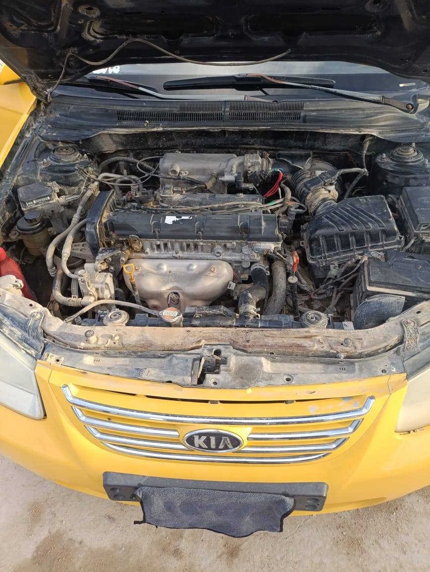 السلام عليكم كيا سبكترا موديل 9 وارد امريكي بيه چاملغ الگدام وشبر چاملغ خلفي ما عابر مكينه وگير خير من الله تبريد شغال 
سنويه ل28 بشهر ال8 يلا تنتهي بسمي رقم نجف سعره 73 وبيه مجال قليل مصفره هيئه/*********** /مكاني محافضه الديوانيه قضاء الحمزة الشرقي
