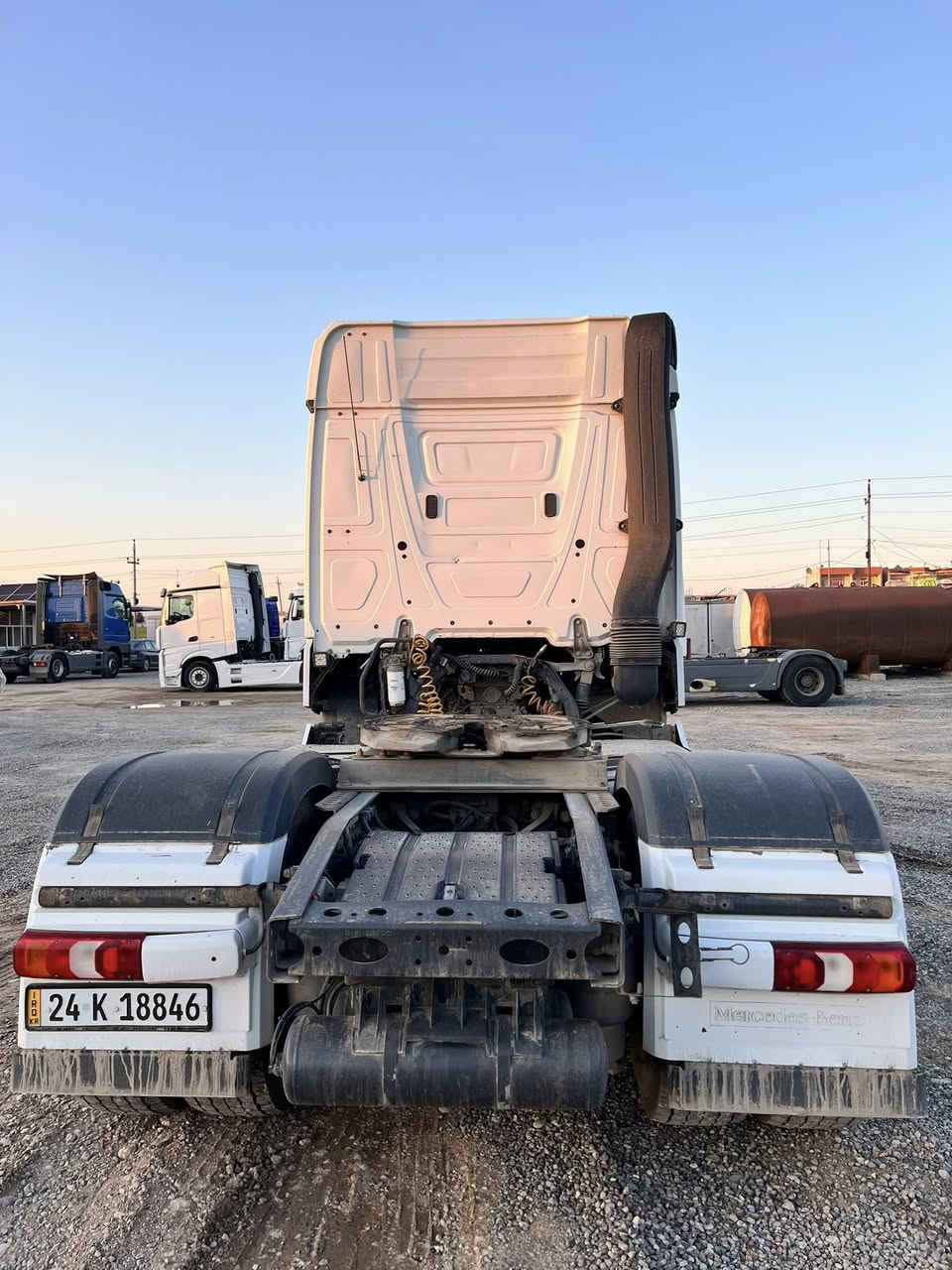 موديل 2017
حجم 1848
مواصفات تبريد ثلاجه كاميره حساس سبلت صقف رقم دهوك سنوي لوحده صقف وصط 
سعر 350 $ بيه مجال 
معرض حجي رمضان اربيل كلك 
***********
***********
