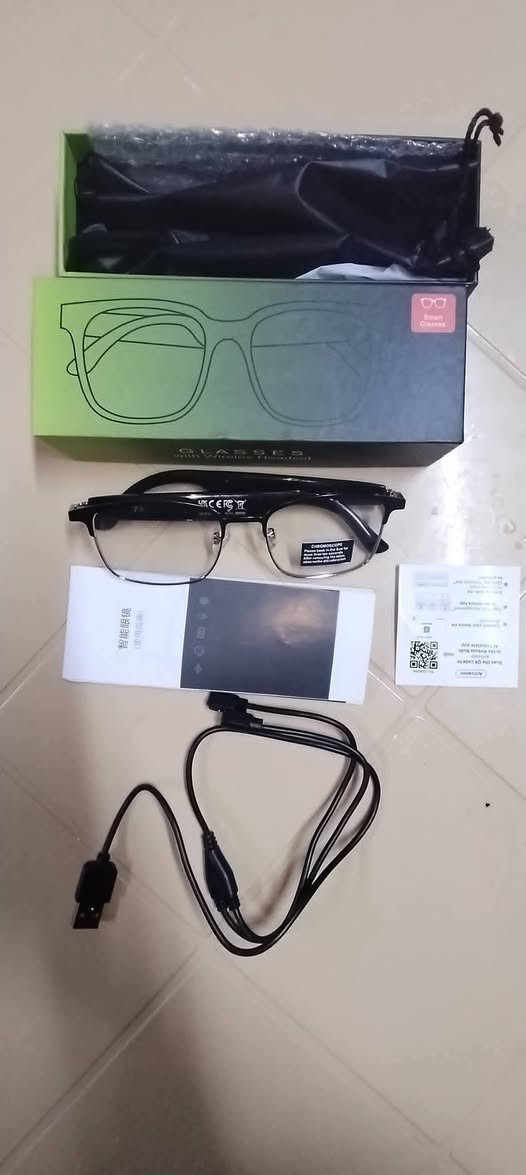 🔥 نظارة ذكية Smart Glasses 🔥 تغير لونه بل شمس. مدعومه ذكاء صناعي بي هواي موصفات
بي ترجمه 
نظارة + سماعة بلوتوث بنفس الوقت  
تسمع أغاني وترد مكالمات بدون محد يحس  
عدسات ضد أشعة الشمس اشعه الموبايل. يعني تستخدم مبايل ٦ ٧ ساعات عينك ما يوجعر


**إذا كنت صاحب هذا الإعلان وتريد حذفه لأي سبب، رجاءا أرسل رسالة إلى الدعم الفني**