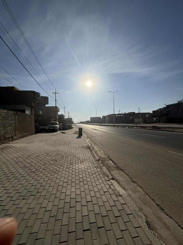 عرصة للبيع المساحة ٢٢٠ متر الموقع:ملحق الفارس الشارع الفاصل بين القدس وملحق الفارس للاستفسارات:***********
***********
علق بكلمة سعر او واحد ليصلك السعر على الخاص
