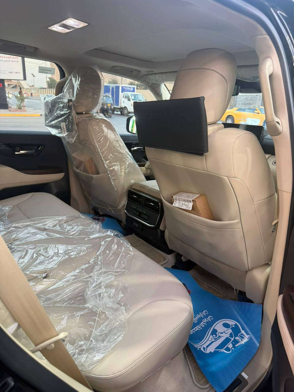 لانكروز 2025 GXR بلاك اديشن لمتد ساز TTS
✨ ماشيه 2000 كيلو فقط (زيرو بمعنى الكلمة)
✨ مواصفات عالية وتجهيز كامل
✨ لون وشكل بلاك اديشن يخبل
السيارة نظيفة جداً، استعمال خفيف جداً وكأنها جديدة من الوكالة.
💰 السعر المطلوب: 80,000
📞 للجادين فقط: ***********
