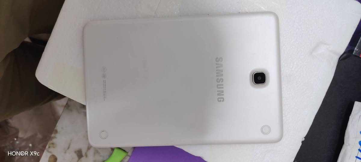 السلام عليكم آيبادات مال امزون للبيع حجم الوسط مال اطفال السعر 40،000 للاستفسار خاص او واتس ***********
