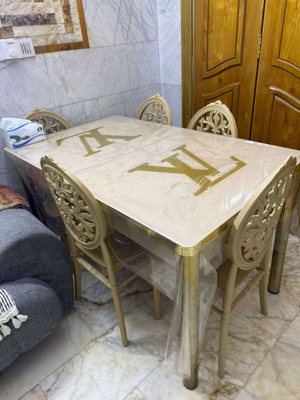 للبيـــــــــــــع ؏الخاص السعر غراض نظيفه جدآ


**إذا كنت صاحب هذا الإعلان وتريد حذفه لأي سبب، رجاءا أرسل رسالة إلى الدعم الفني**