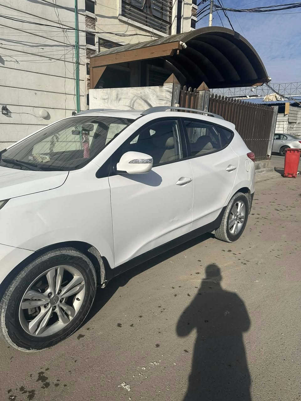 السلام عليكم هونداي توسان 2012 ماشيه 148 ألف مكان السياره بغداد المنصور الرقم *********** سعرها 130 ورقه
