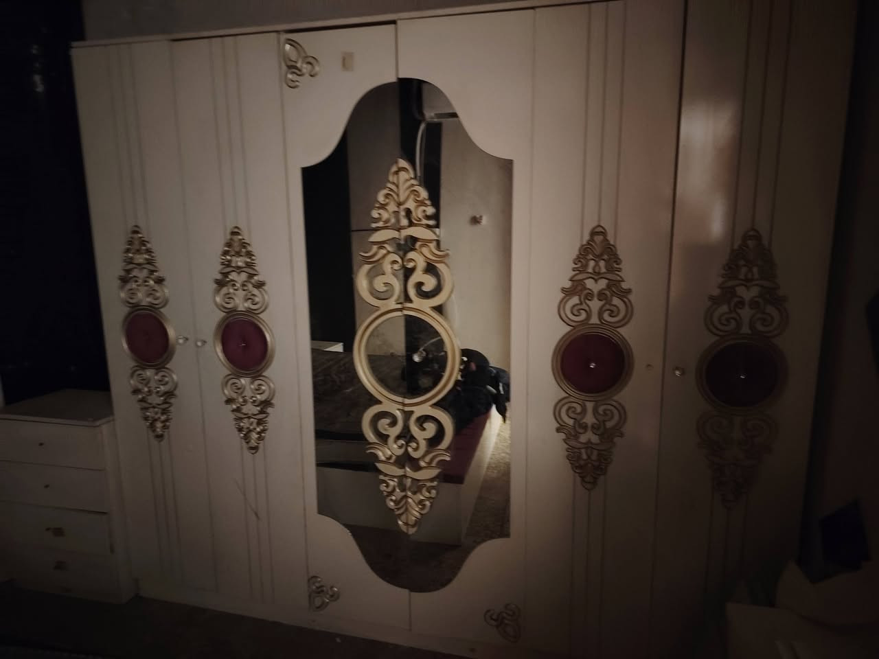 غرفه 9 قطع جديده مابيها اي ضرر تركي الثكيل تواصل ***********
