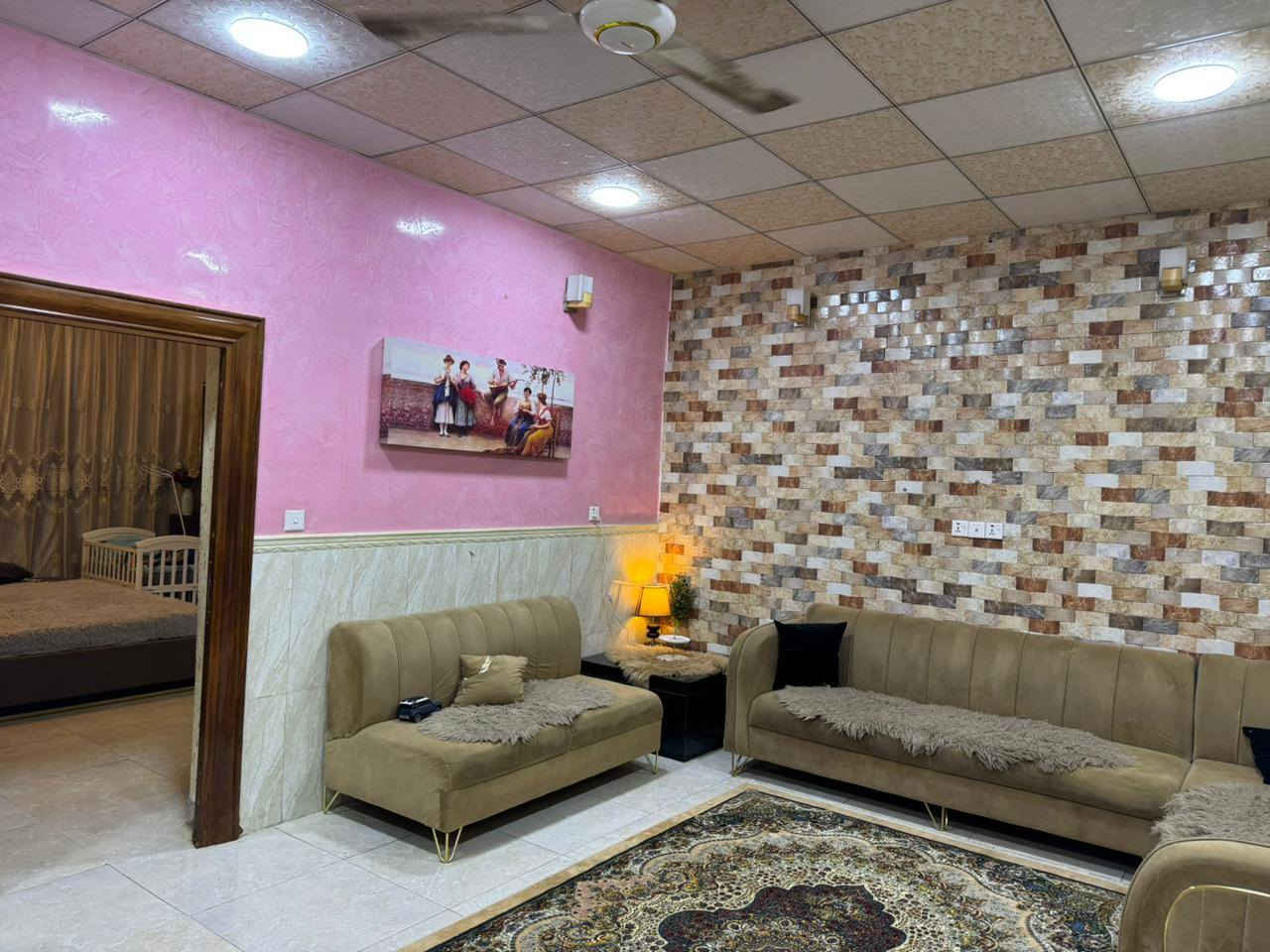 بيت للبيع 200م الجزائر
شارع المحطه 

طابق واحد 

موقع مميز 

يحتوي 

استقبال 

وصاله 

وغرفتين نوم 

وصحيات داخليه وخارجيه 

الاستفسار ***********

***********

***********

او مراجعة مكتب كربلاء للعقار والمقاولات العامه الجزائر شارع المطاعم قرب صيدليه عالم الدواء اذا ارت بيع عقار او بناء اوترميم اوتنفيذ ما عليك فقط مراسلتنا 

المطور العقاري
