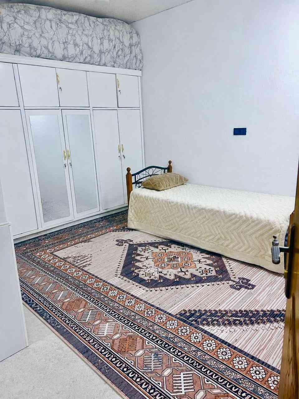 #إعلان_رقم (248)

#دار للبيع منطقة حي العسكري  

━━━━━━━━━━━━━━━

🏠 مواصفات الدار:

◾ المساحة : 100 _ متر  طابق واحد 

◾ الطابق الأرضي : يحتوي على غرفة نوم واحدة + صالة + استقبال + مطبخ + صحيات 

━━━━━━━━━━━━━━━

الدار يقع ثاني بيت عن شارع _ 30 _ التجاري مقابل الحولي 

━━━━━━━━━━━━━━━

📞 للحجز والاستفسار:
مراسلة الصفحة أو الاتصال مباشرة 👇

╭──────────────╮
📞 ***********
👤 سيد ولاء
╰──────────────╯

╭──────────────╮
📞 ***********
👤 أبو حسين
╰──────────────╯

📍 العراق | السماوة
حي العسكري — قرب جامع الإمام علي (ع)

━━━━━━━━━━━━━━━
🏢 #الخارطة_للاستثمار_العقاري
🔑 بيع • شراء • استثمار • خدمات عقارية
━━━━━━━━━━━━━━━
