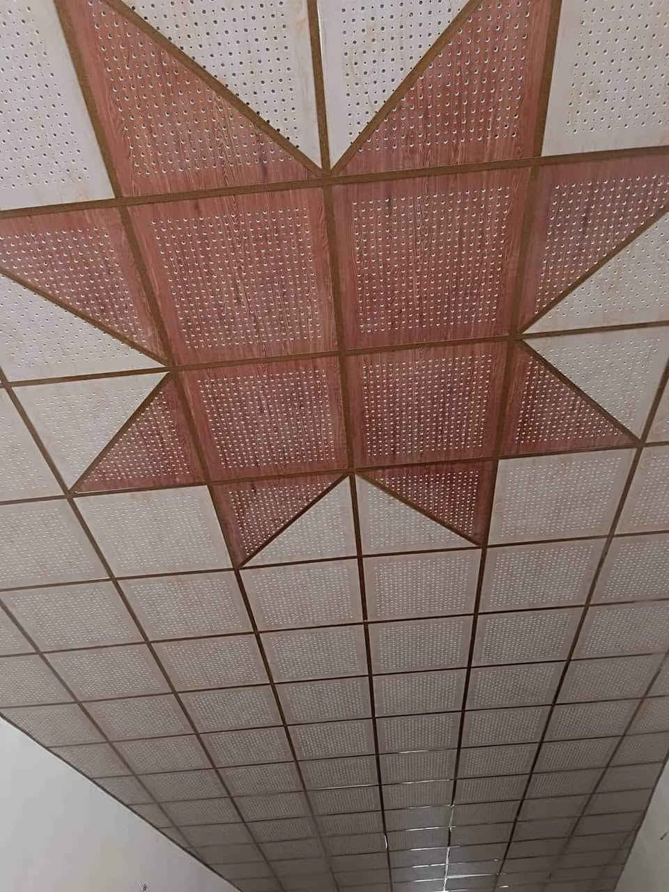 عمل كافه السقوف الثانوي والجداري وبديل الرخام وبديل الخشب رقم الهاتف ***********الناصريه
