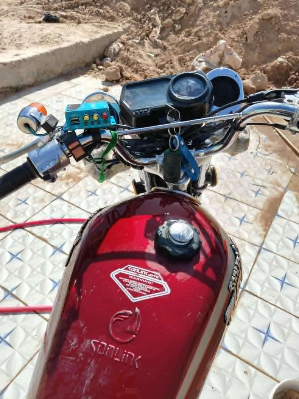 سلام عليكم
دراجه البيع نضيفه فول نضافه ماعايزه شي 

تايگر اربعه گير اوراق محرك ما مفتوح 

المكان نجف كوفه 

سعر الدراجه 800

 وبيه مجال 
ما متواجد عل خاص رقمي ***********
