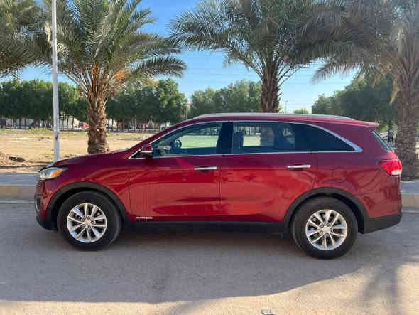 للبيع موديل 2017 وارد امريكي ستة سلندر بأسمي سبع راكب سعر 185 رقمي ***********
