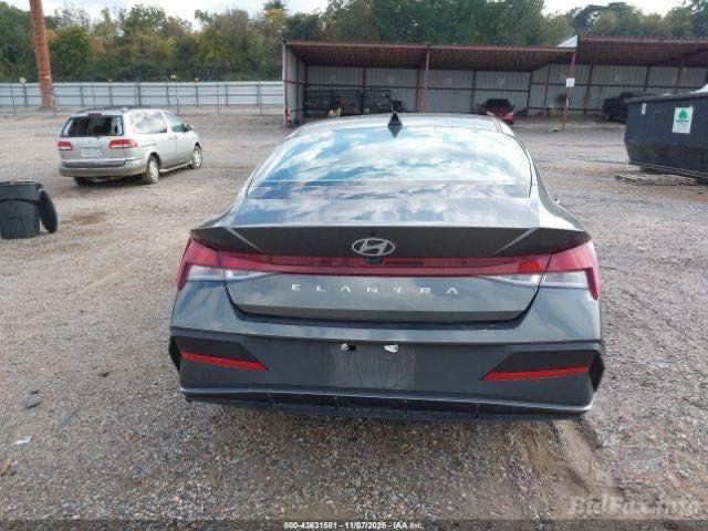 م ٢٥. وصله البصره للا ستلام  بيع   مستعجل ٩٠ $. سعر مشمول بالكمرك. ففط تصلح  وهذا حادثها   كما موصح بالصور تعمل وتسير محرك. 2000  حتى التبريد شغال. وهذا  تلفون.  ***********. سيف.  وات ساب. غير متواجد على فيس.
