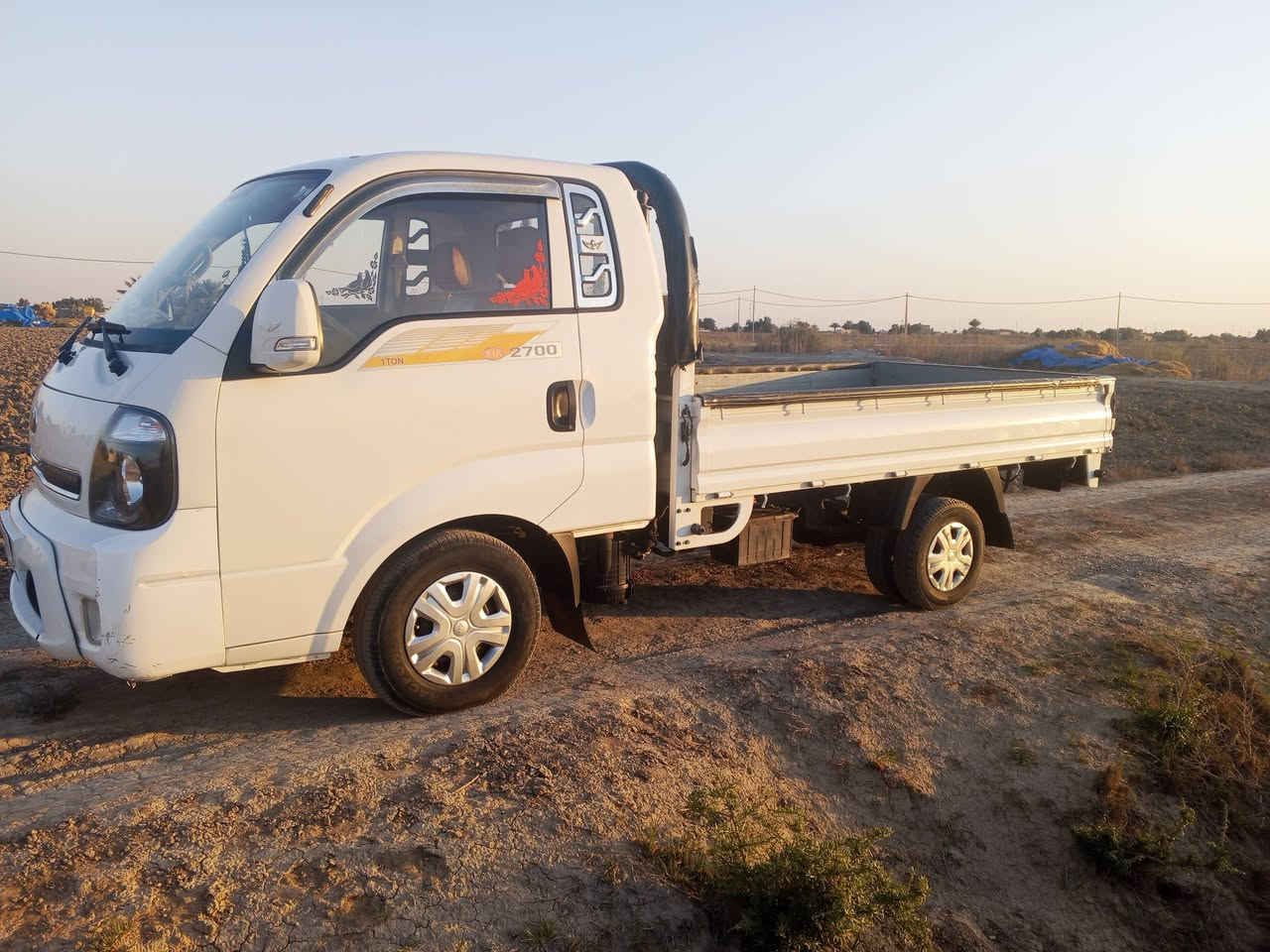 سلام عليكم كيه موديل 2018
سياره جديده ***********مكفوله كفاله عامه من كلشي رقم واسط مشروع وطني سياره مامفتوح برقي علوظع شركه سبير منازل تايرات جديد  سياره من محرك من صبق من فتح من تبديل من تبريد تدفئه كفاله عامه بس اليدور نظيف سياره تحتبر لفين وخمسه وعشرون تفاصيل تحتبر زيرو سياره مامفتوح برقي
