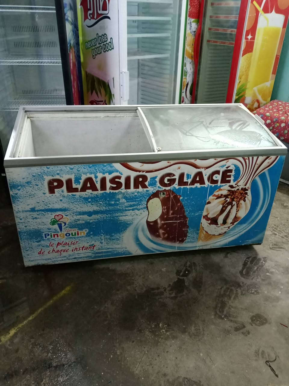 السلام عليكم عارضه طرحيه حجم 18 اخو الجديد ع وضع الشركه تجميد فول شرط الضمان العنوان بغداد شراي يتصل 
***********
