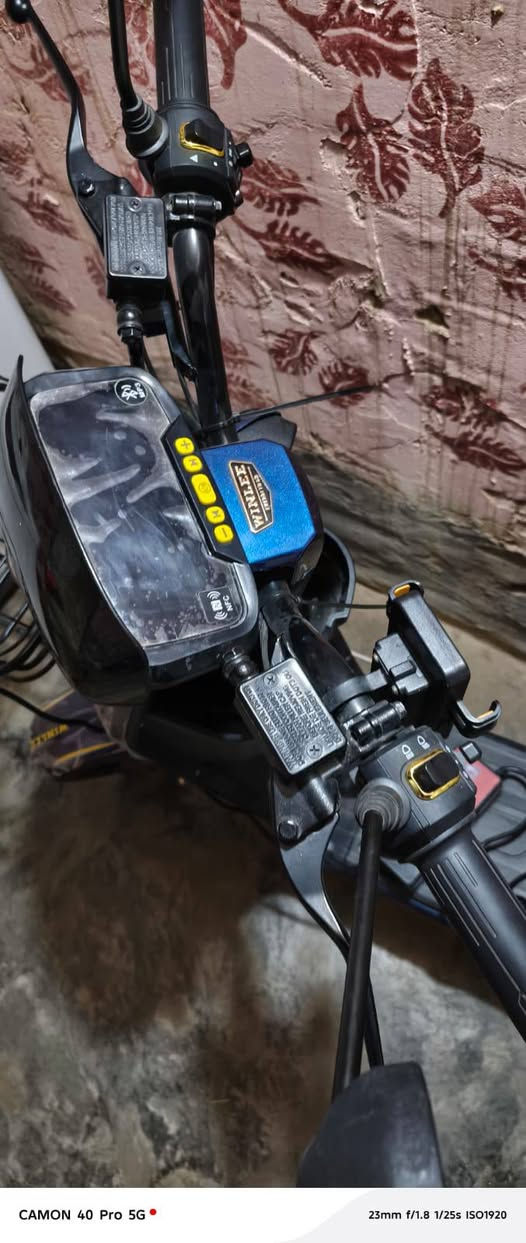 سلام عليكم دراجه للبيع صار سبوعين من اخذتهه ار 9. 5بطاريات 2025السعر 850وبيه مجال ***********بي واتساب
