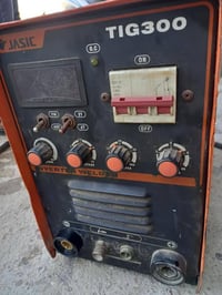 للبيع موجود توصيل 07703953608 وات ساب أو خاص