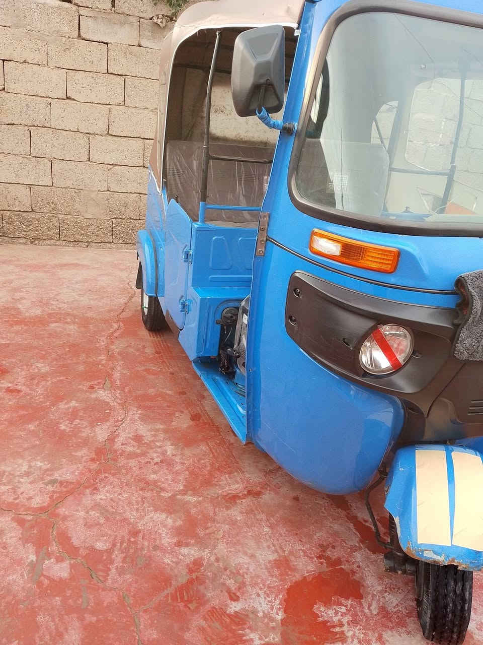 السلام عليكم تكتك 21 طابه 22 رقم وسنويه بغداد فقط دوسات معمرات تخم تاير مسجل تراي زيرو المكان بغداد المعامل السياحي ***********
