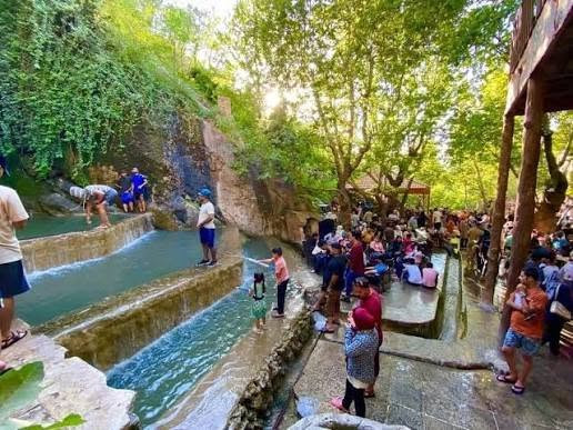 تعلن لكم شركة سما الشاهين 🦅 
⛱️⛱️⛱️⛱️⛱️⛱️⛱️⛱️⛱️⛱️⛱️⛱️
________(النفر-12.000الف)__________
دهوك  برنامج زاخو يوم واحد
################
برنامج الرحلة
1-مصيف وشلال شرانش🏞️
2-مصيف برخ 🏞️
3-مصيف دشتتاخ🏊‍♂️🏞️
4-كهف بهيري🏞️🏞️
5-حديقة الحيوانات🎠🎠
6-فاملي مول+مدينة الالعاب 🎡🎡🎡
-------------------------------------------------
للاستفسار والحجز -***********

