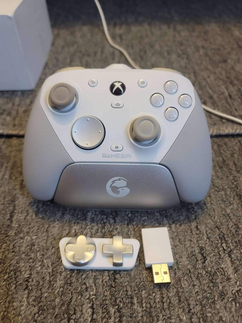 كونترول gamesir g7 pro مستعمل قليل نظيفه بنسبة 99% يجي وياهه قيم باس والكيبل وقطعة البلوتوث 2.4g ويجي وياهه القاعده والالاتجاهات قابله للتغيرر وياهه هديه كونترول فرك للتواصل مراسلة الحساب او مراسلة هذا الرقم *********** وسعرهه 70 الف ومتوفر توصيل لجميع المحافظات
