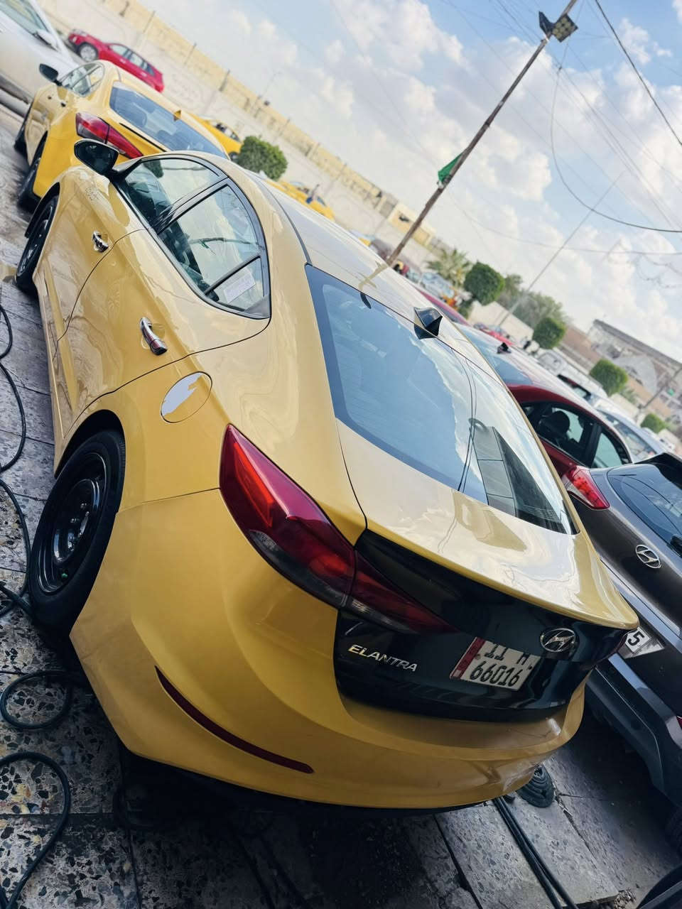 سلام عليكم 
معرض الذهب لبيع السيارت بل تقصيد المريع 
كيه فورتي 2017 اسود مقدمه 60
النتره 2017صفره مقدمه 60 
النتره 2017 حمره مقدمه 60 
فورتي 2013 صفره مقدمه 40 
بدون كفيل بدون ماستر ستلام فوري يشمل الكاسب 
سكن بغداد فقط فقط معارض الحبيبيه معرض الذهب 
رقم الهاتف ***********
