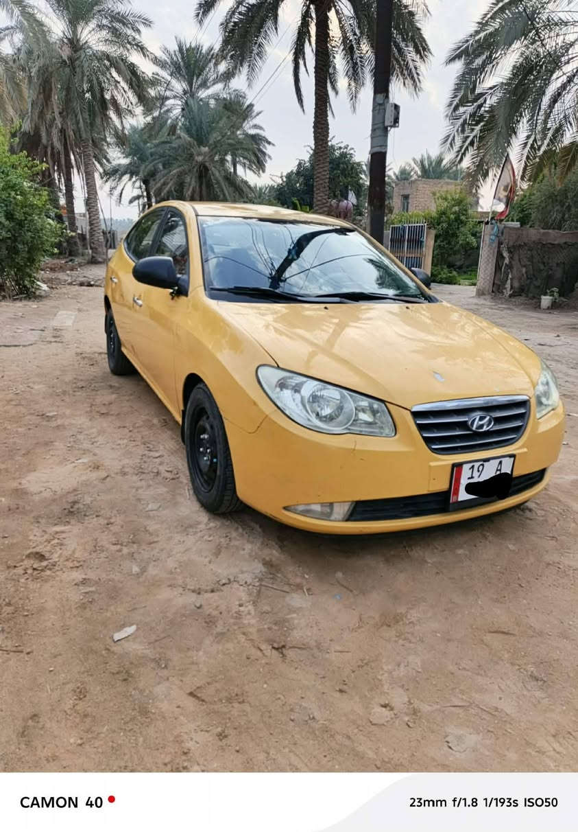 السلام عليكم  النتره 2007مقدس خليجي
بيها ضربه بصفحه السايق 
مكينه2000
كير محرك حداديه خير من الله 
رقم كربلاء انكليزي بسمي
 تحويل ثاني يوم 
مكان السياره  بابل 
السعر 85وبيها مجال 
الرقم ***********
