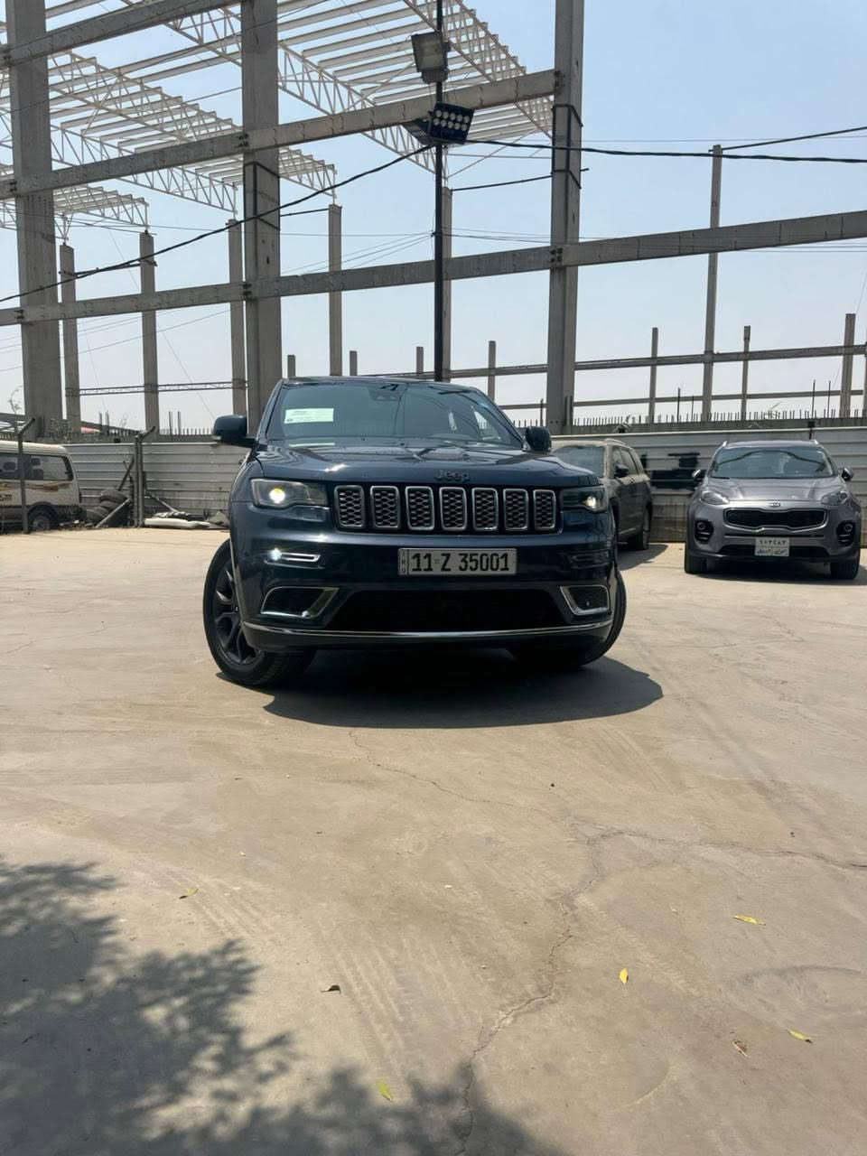 السلام عليكم
السعر : 265ورقة وبيهة حگ الجية فقط .

جيب2022 S. اعلى فئه

محرك 6 سلندر3600 .

ماشية 82mi.

رقم بغداد مميز  تحويل ثاني يوم .

فول الفول 1/1 ام الرادار الامامي .

ورادار جانبي .

ورادار خلفي .

داخل جلد احمر .

حساسات امامية وخلفية .

زراك لايت .

اوتو بارك تطبك من وحدهة .

اوتو ستوب .

صندوك شفط كهربائي .

سستم صوت  كاردن ودمامات .

وبيهة نظام ايكو ونظام سبورت .

كشنات كهرباء .

كشن السائق خزن ميموري .

كراسي وستيرن تدفئة .

ستيرن كهرباء .

نظام ترحيب من تتقرب من السيارة .

مري شفط .

بنوراما .

شاشة ابل كاربلي واندرويد اوتو

مري قلابة على البگ .

مرايات جانبية ووسطية تعتيم ذاتي .

وبعد كلش هواي مواصفات معروفة وموضحة بلصور .

 للأستفسار : ***********
